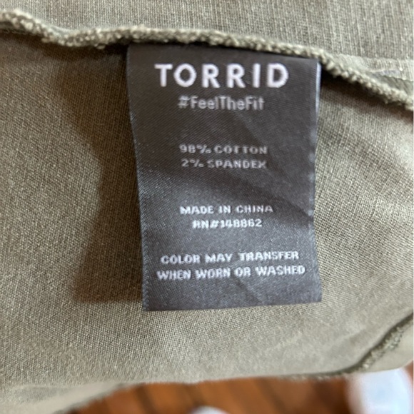 Torrid Utility Jacket in Olive New with tags. Med/ Large 10 - Picture 8 of 8